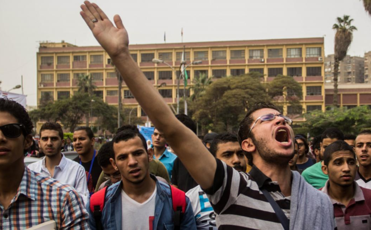  انقلاب يتحرّى الحماقة ويتقصّى الغباء