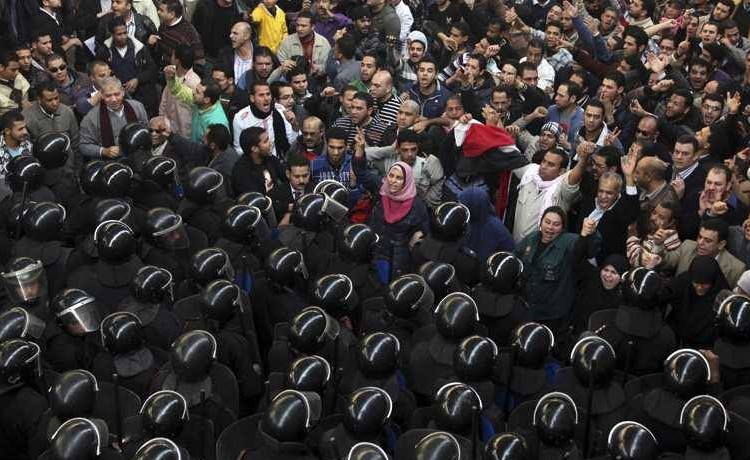  شرارة استعادة ثورة يناير